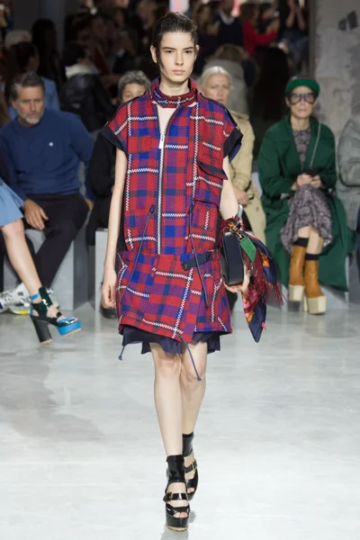 Look 23